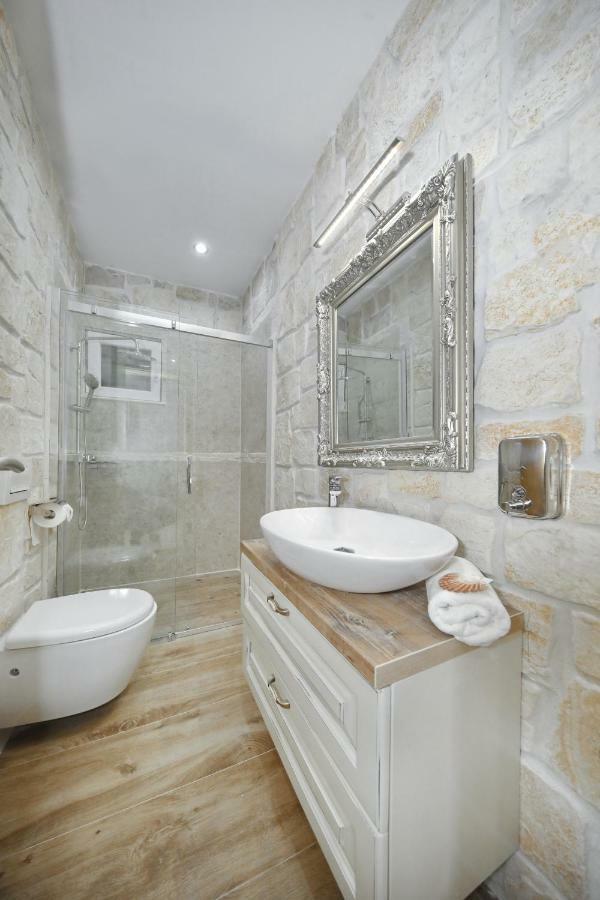 Holiday Home Petar Драге Экстерьер фото